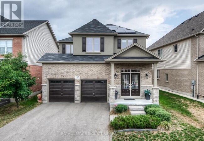 Photo - 102 Coopershawk St