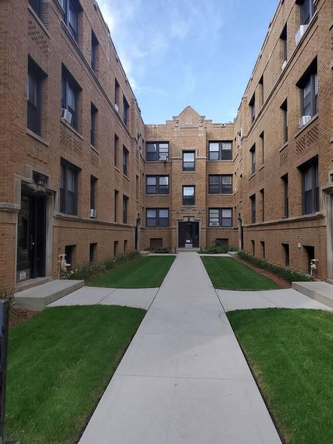 1 bedroom in Chicago IL 60626 - 1 bedroom in Chicago IL 60626 Condo Unit 1W