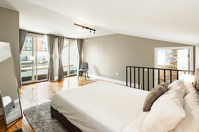 Photo - 1304 Broadway Unit ID1056031P