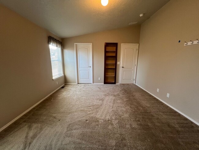Beautiful Newer Home - Beautiful Newer Home