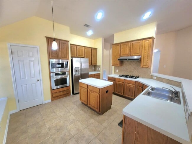 Photo - 6405 Dunsmere Ct