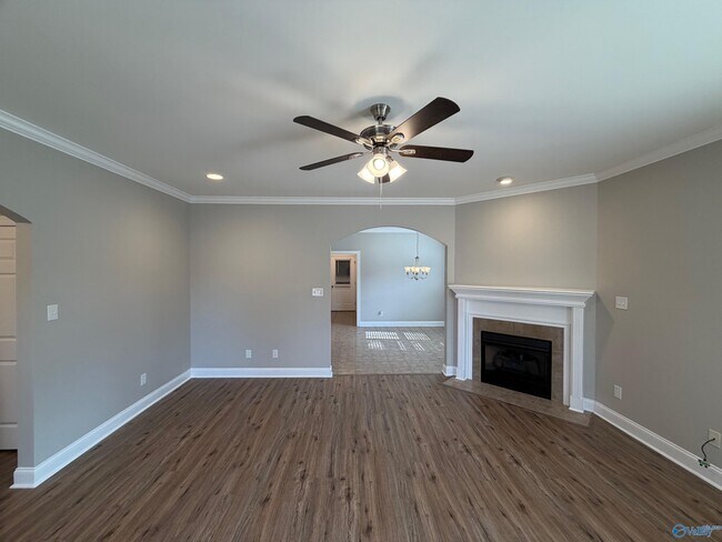 Photo - 945 Tracey Ln