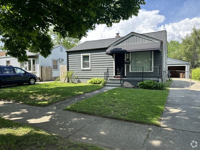 Building Photo - 54 W Maxlow Ave Rental