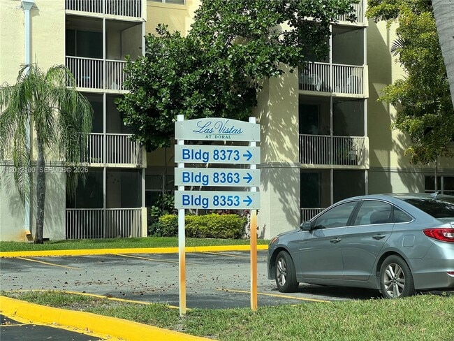 Photo - 8373 Lake Dr Unidad 202