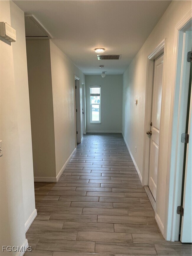 Photo - 1114 Circle Dr