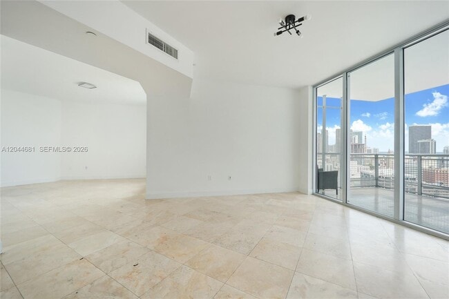Photo - 350 S Miami Ave Unidad 2411