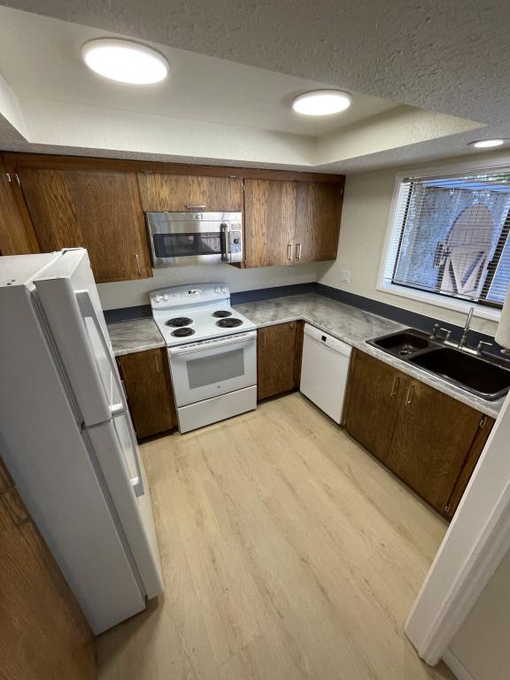 Photo - 1277 Second Ave SE