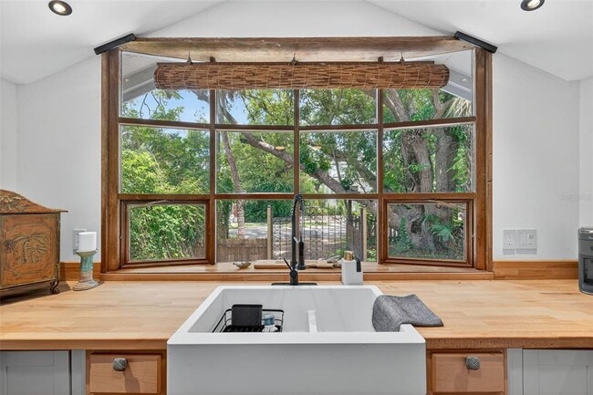 Photo - 5416 Delette Ave S