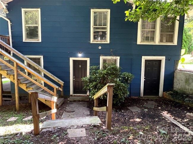 Photo - 403 Green St