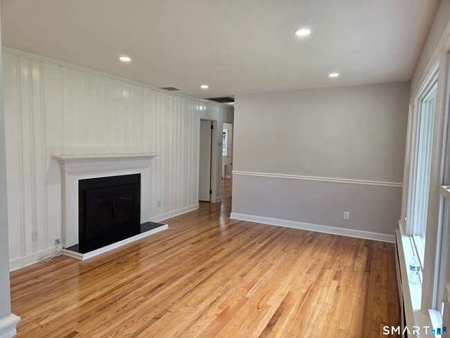 Photo - 73 Crestwood Dr