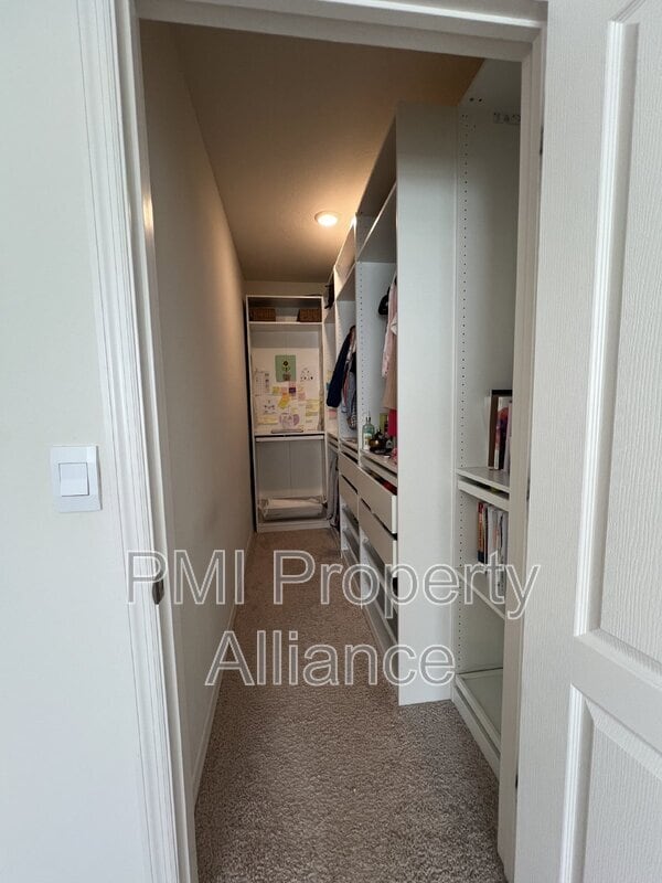 Photo - 617 Autumn Breeze St