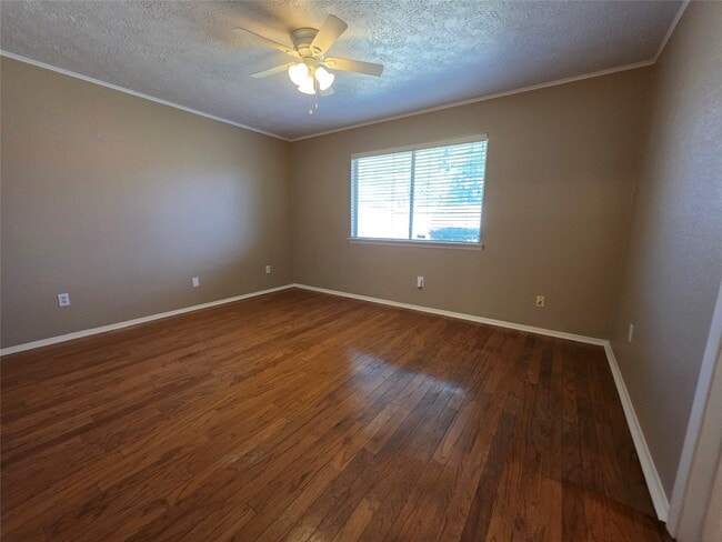 Photo - 463 Lost Rock Dr