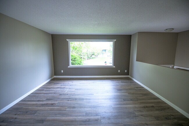 Photo - 7638-797A 97a St