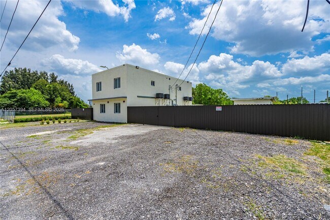 Photo - 21845 Goulds Ave Unit 102