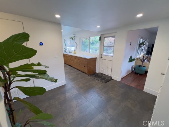 Photo - 462 Crestvale Dr