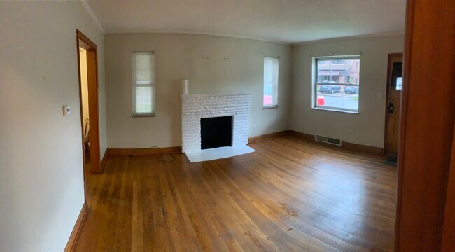 Photo - 2868 Forest Ave Unidad 1