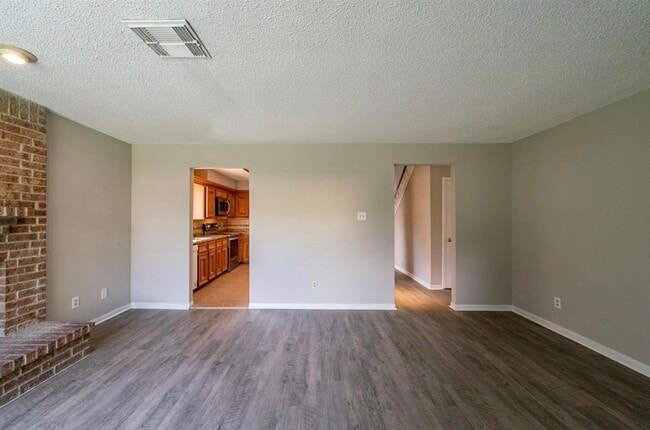 Photo - 2714 Owens Cross Dr
