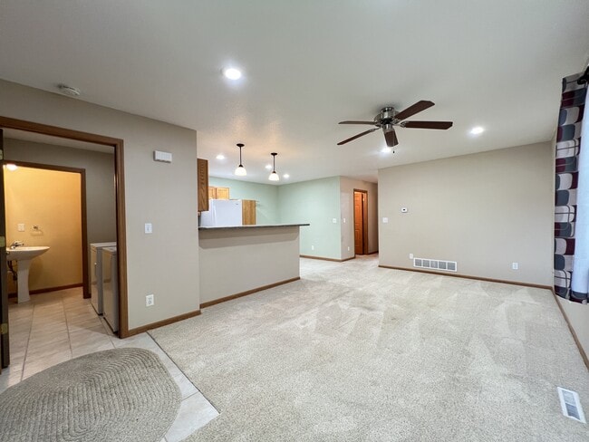 511 Sapphire Cir