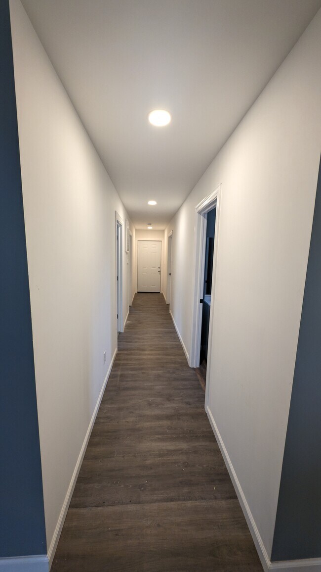 Photo - 2921 N Dearborn St