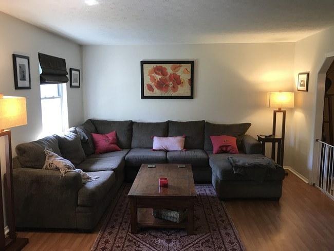 Photo - 1523 Tonti Ln NW