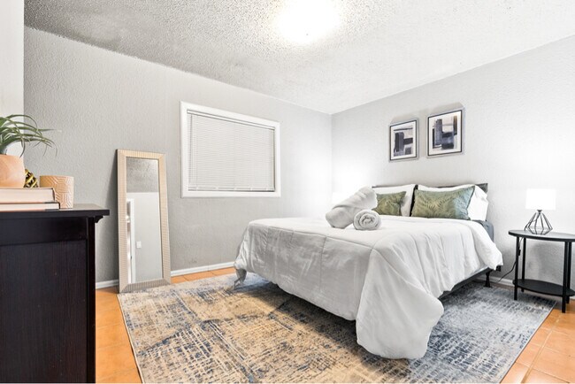 Photo - 6335 Chantilly Pl