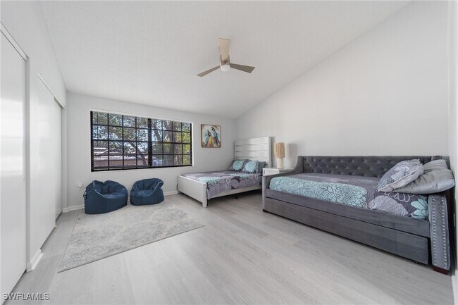 820 Meadowland Dr