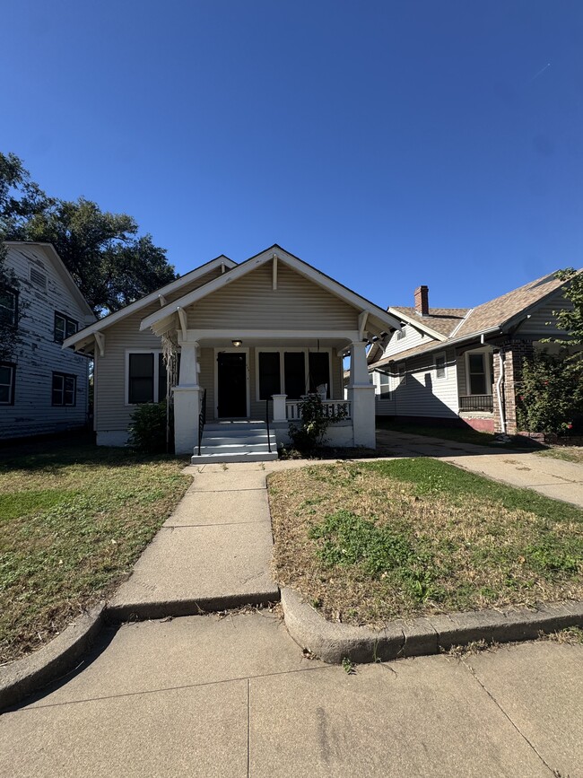 Photo - 233 N Poplar Ave