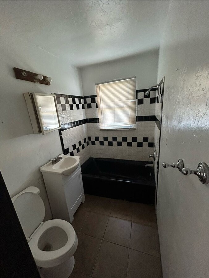 Photo - 2Bed 1Bath Northside Home!
