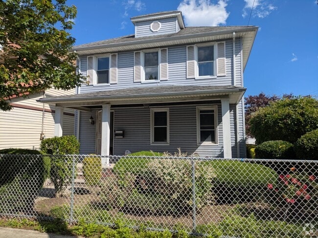 Building Photo - 9502 Avenue N Rental