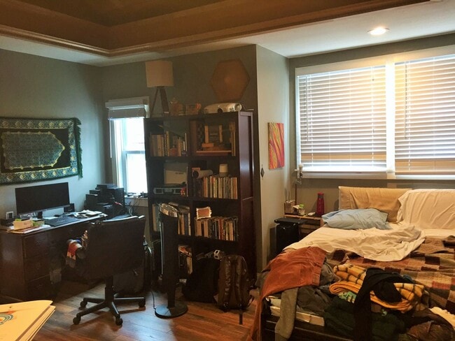 Photo - 6329-6331 Bartlett Unit 6329