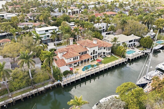 Photo - 628 Coral Way