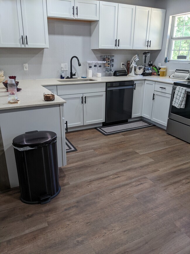 1012 S McKinley Ave Rental House Rental in Calera, OK