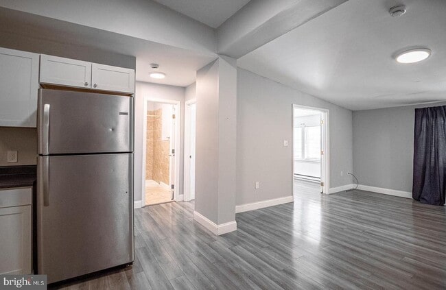 Photo - 419 Woodward St Unidad 2ND FLOOR