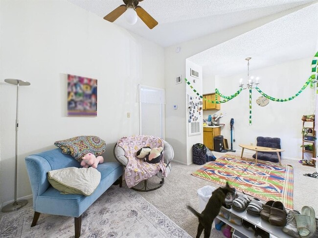 Building Photo - 3316 Guadalupe St Unit 321