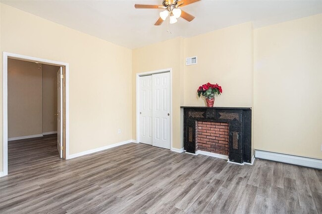 Photo - 13 E 52nd St Unit 1