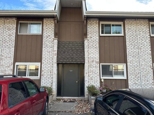 Photo - 7605 Woodview St Apartment