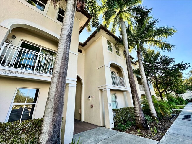 Building Photo - 11403 NW 89th St Unit 219