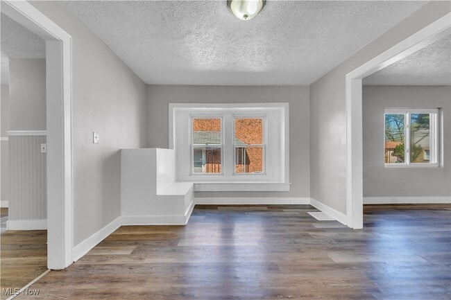 Photo - 5656 Lafayette Ave