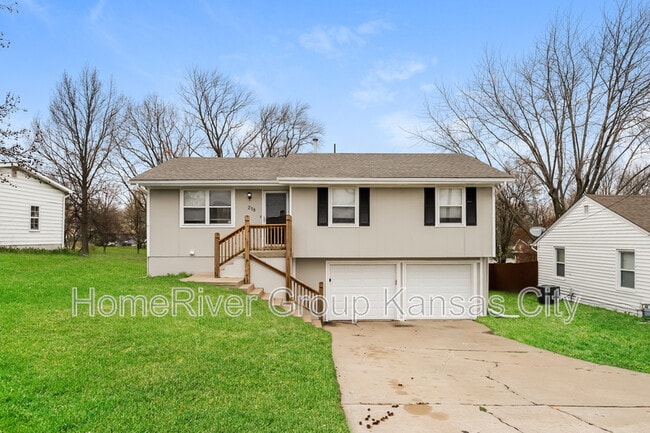 Photo - 218 NE 114 St House