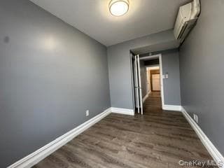 Photo - 145 Tulip Ave