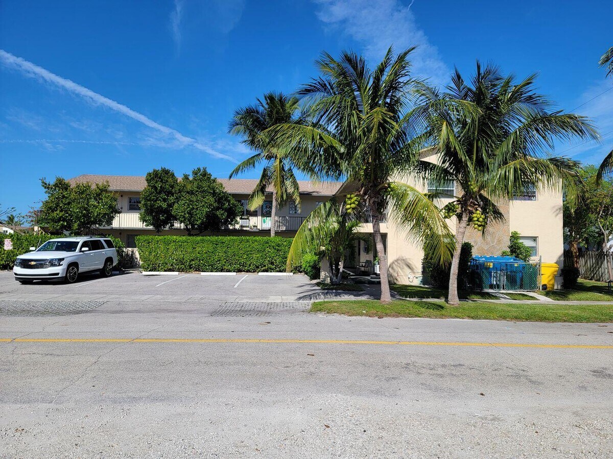 Photo - 620 S Broadway Unidad 9 Rental