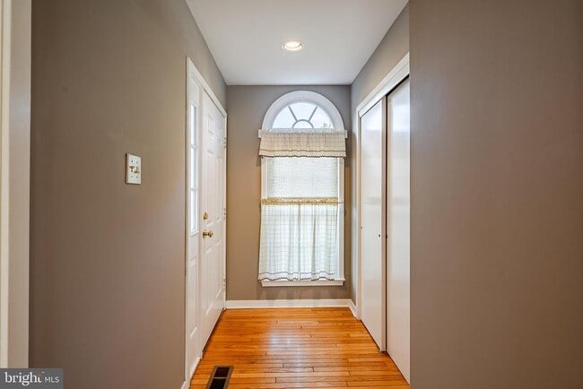 Photo - 801 Winchester Ct