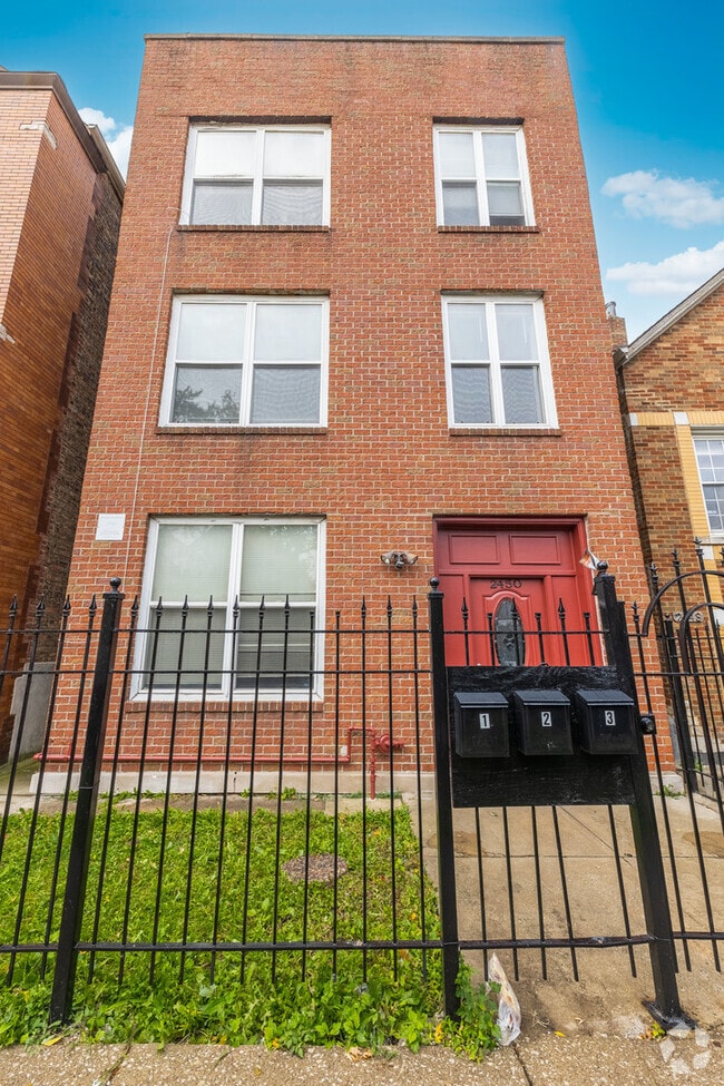 Building Photo - 2450 S Homan Ave Unit 1 Rental