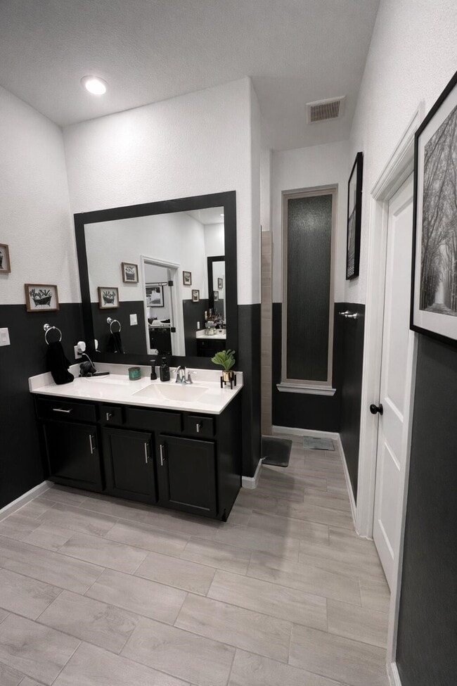 Photo - 4334 Redford Valley Rd