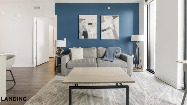 Building Photo - 1320 4th St NE