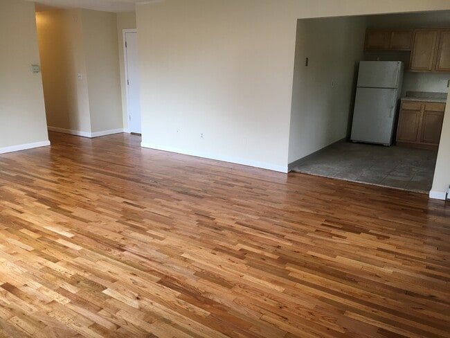 Photo - 698 Farmington Ave Unit 208