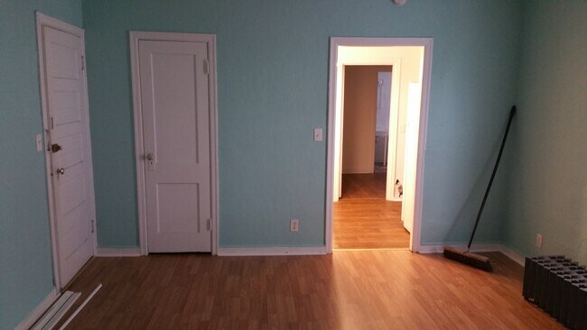 Photo - 224 S Park St