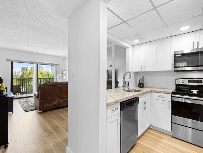 900 River Reach Dr Unit 406