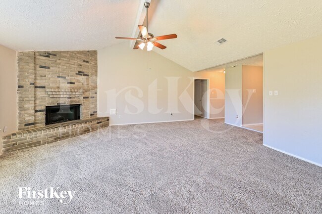 Photo - 8403 Rustwood Ct