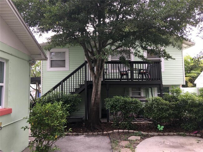 Photo - 2813 Clinton St S Apartment Unit Upper 1/2